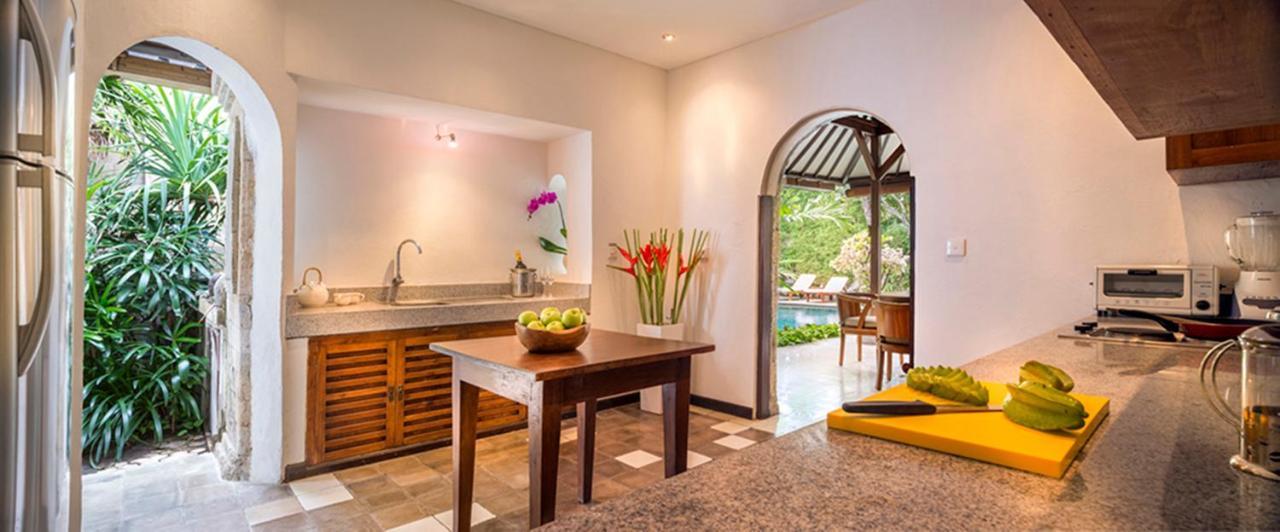 Villa Kubu Seminyak Esterno foto