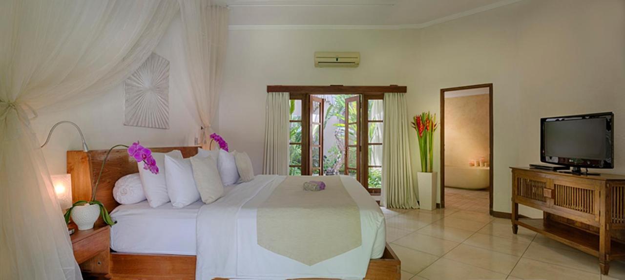 Villa Kubu Seminyak Esterno foto