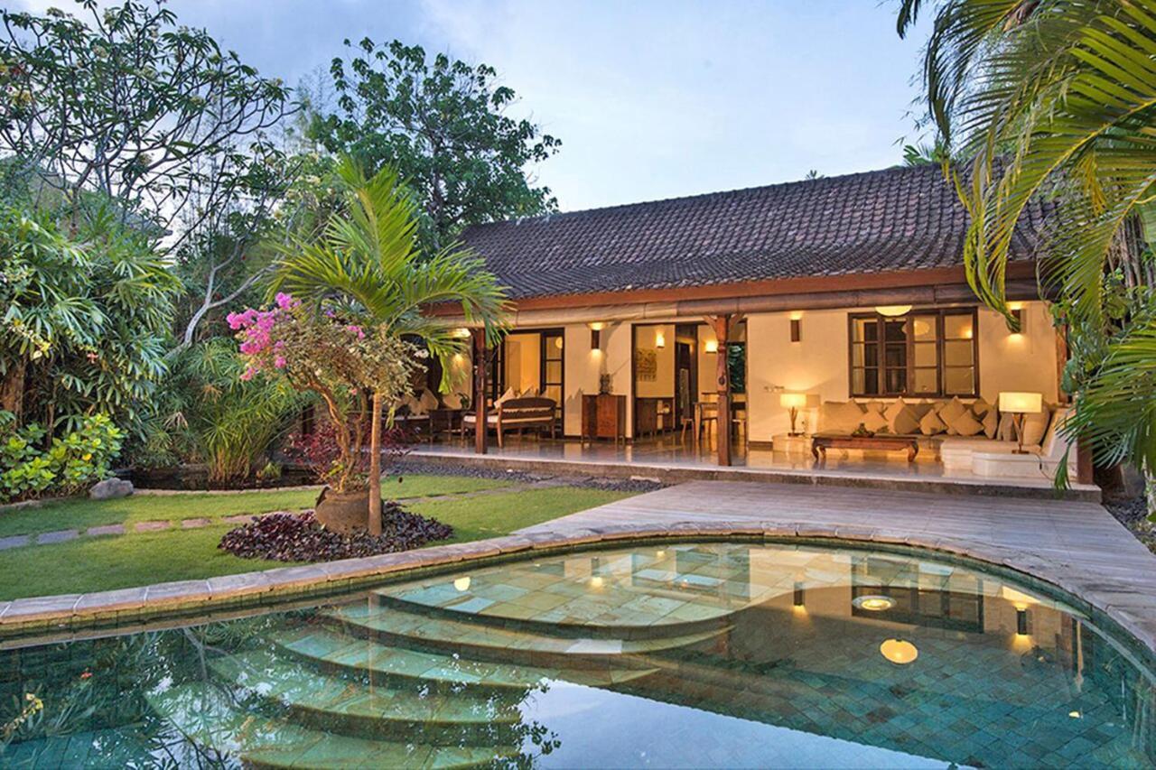 Villa Kubu Seminyak Esterno foto